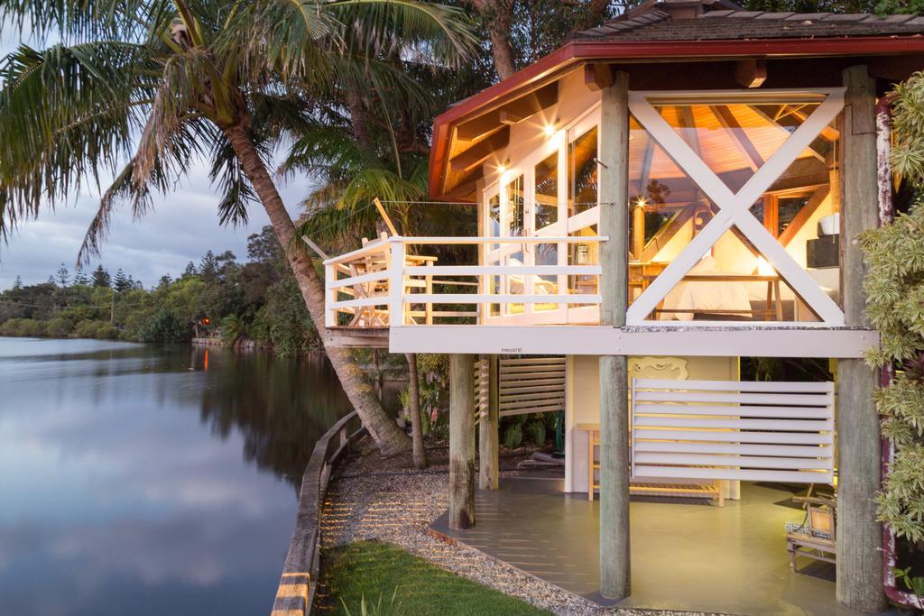 A Beach House At Byron Hotel Byron Bay Exterior photo