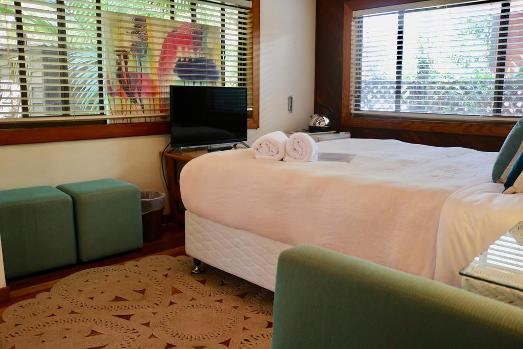 A Beach House At Byron Hotel Byron Bay Exterior photo