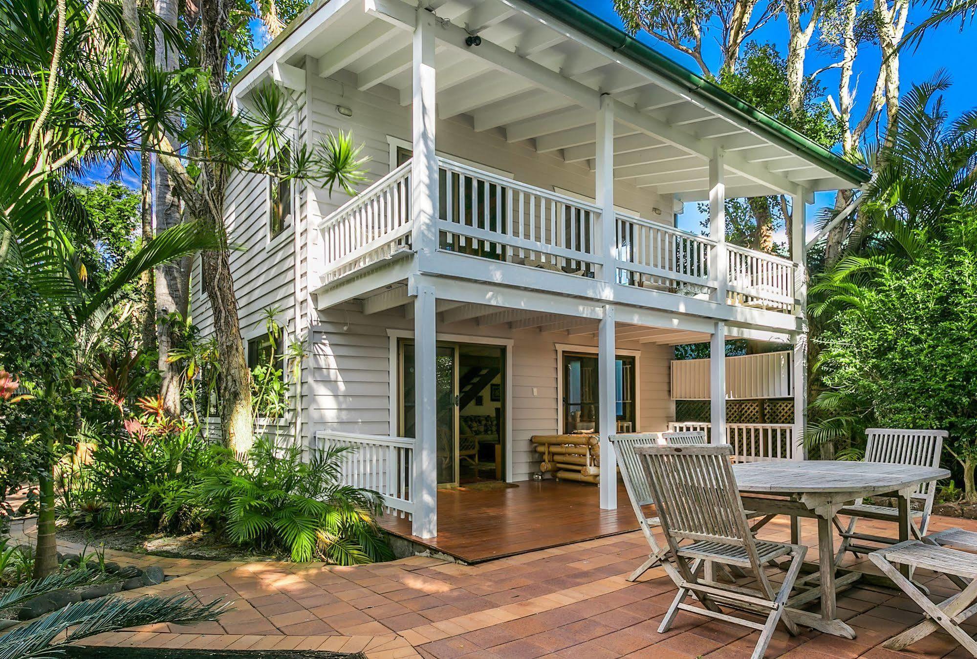 A Beach House At Byron Hotel Byron Bay Exterior photo