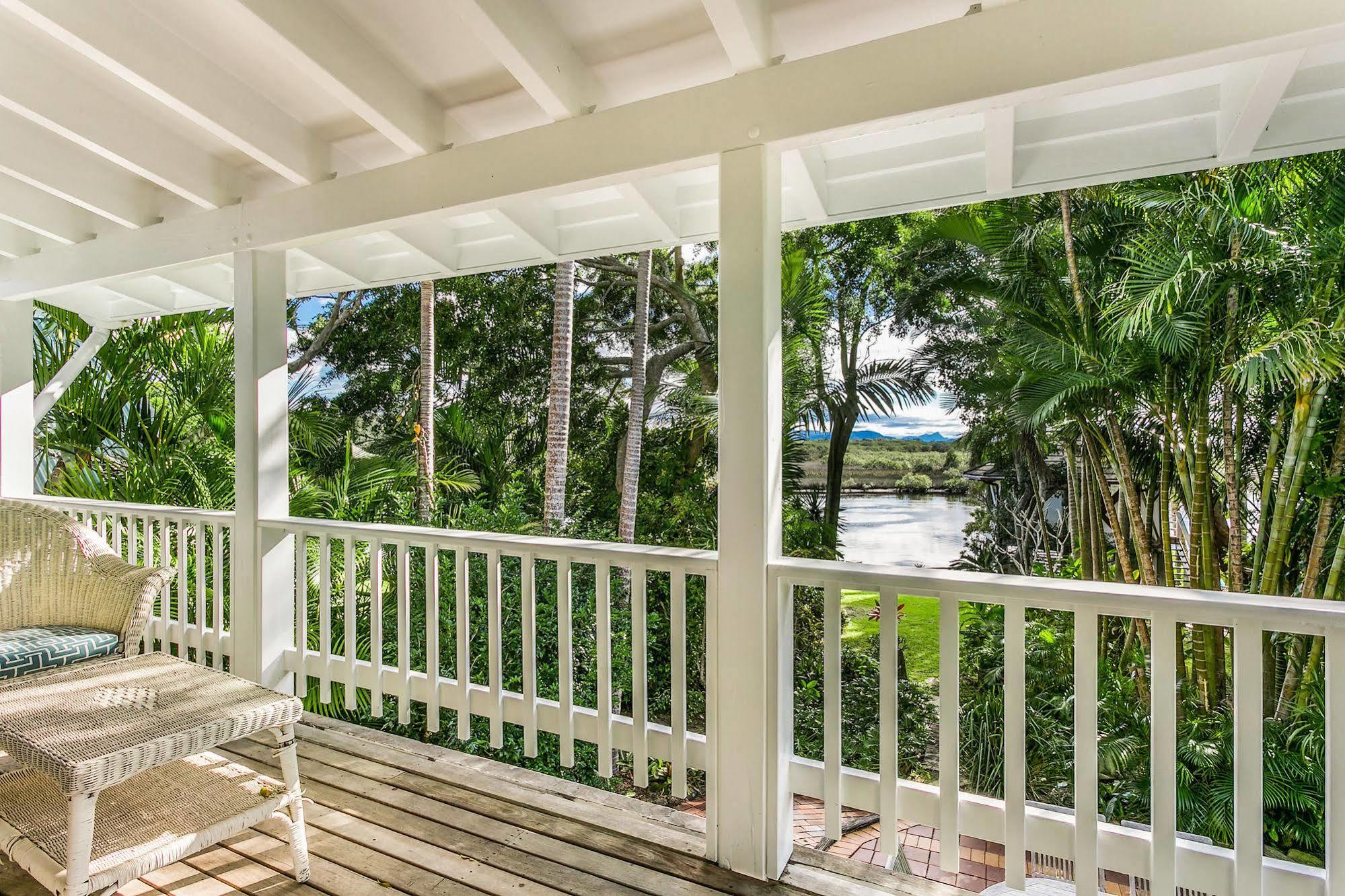 A Beach House At Byron Hotel Byron Bay Exterior photo